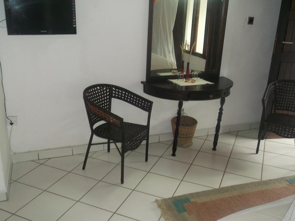 Papillon Garden Bar Villas Bamburi Quarto foto
