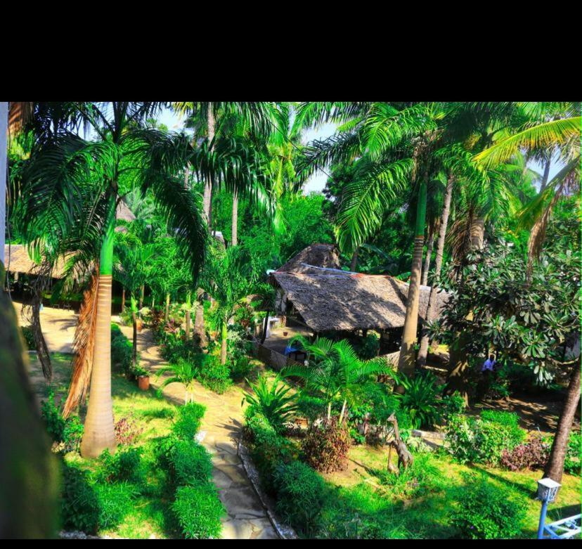 Papillon Garden Bar Villas Bamburi Exterior foto