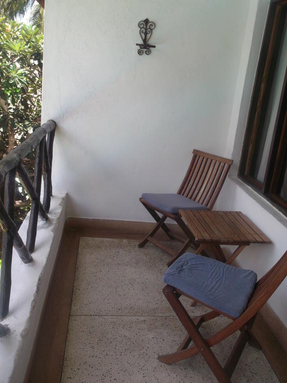 Papillon Garden Bar Villas Bamburi Quarto foto